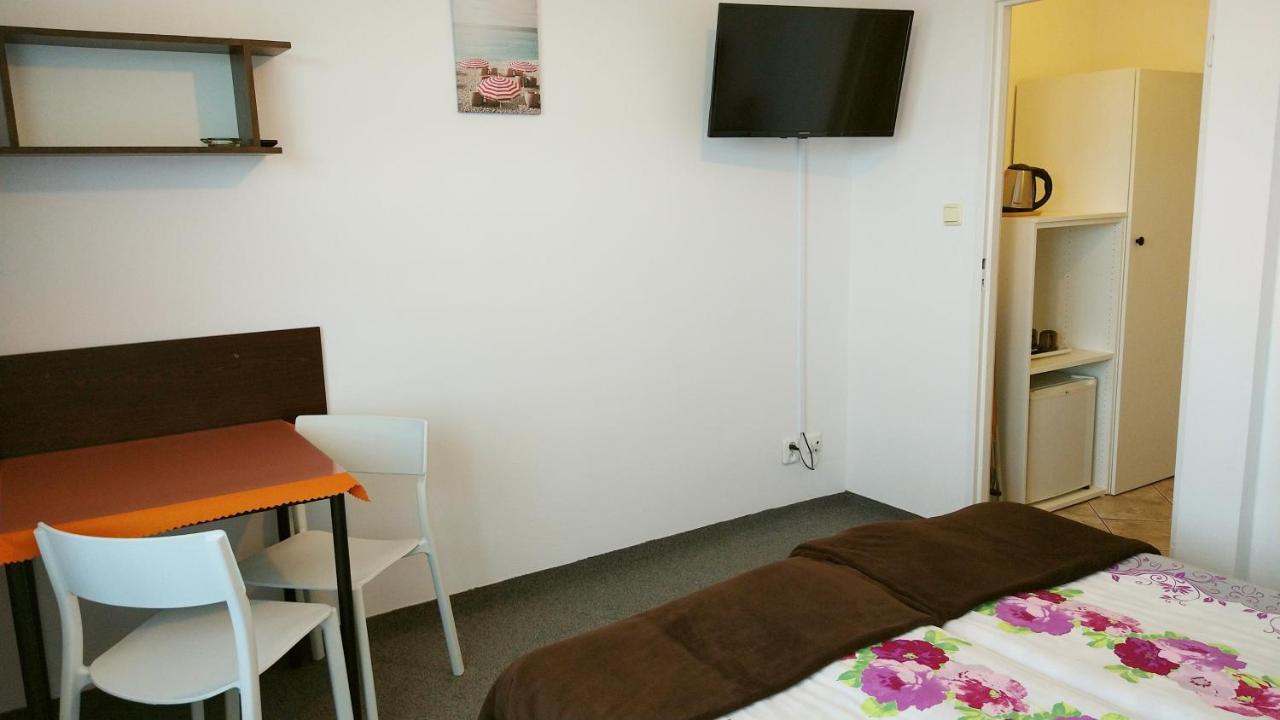 Klif Pokoje Goscinne W Centrum Blisko Morza Ustronie Morskie Exterior foto